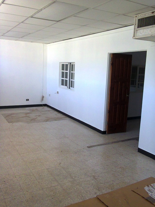 Commercial building For Rent in Knutsford Blvd, Kingston / St. Andrew