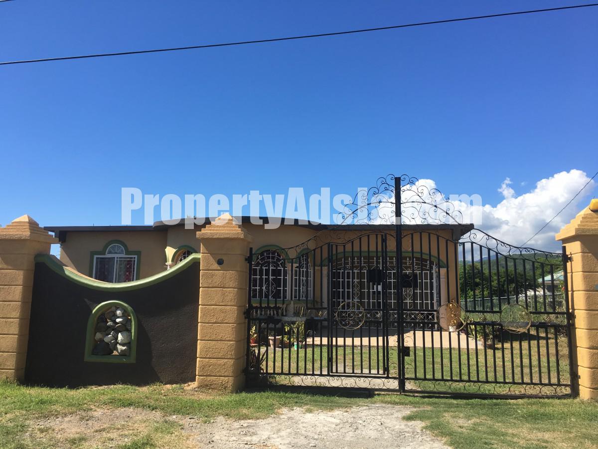 House For Sale in Albion Estates, St. Thomas Jamaica
