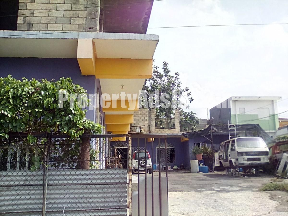 Commercial building For Sale in Spanish Town, St. Catherine Jamaica