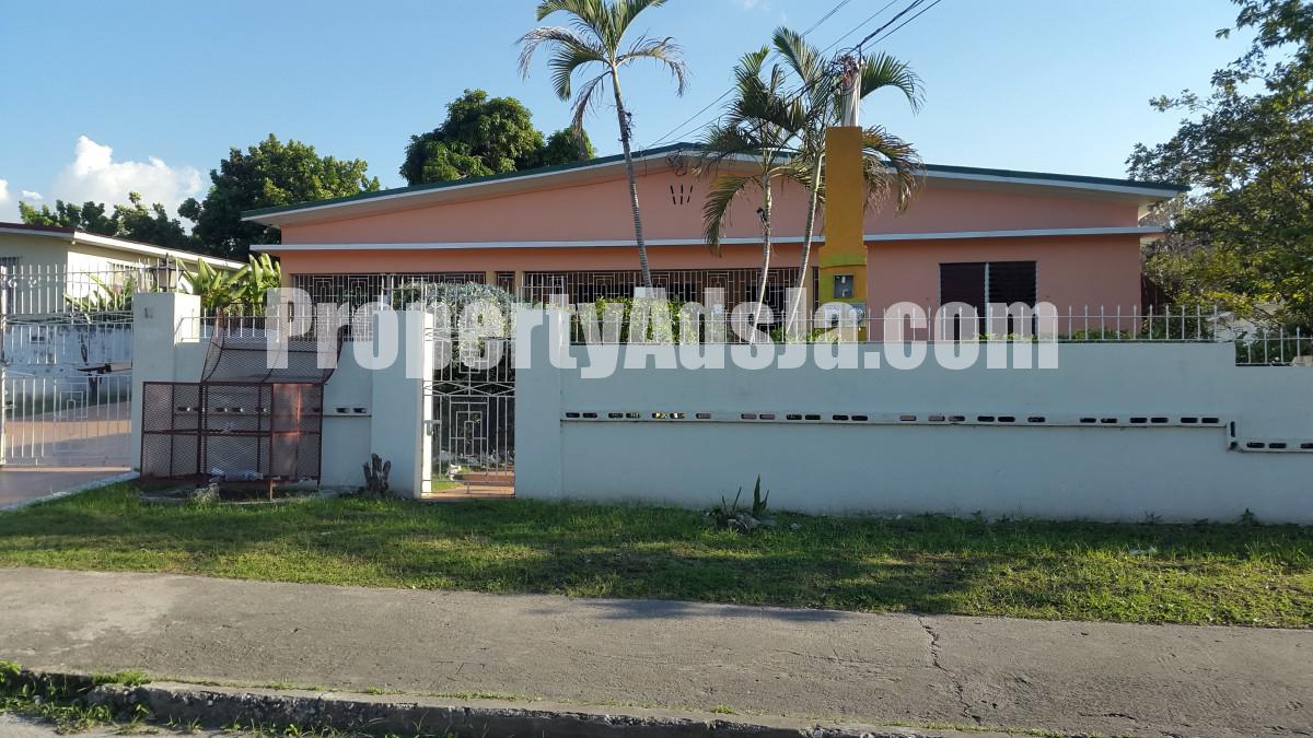 House For Rent in Havendale, Kingston / St. Andrew Jamaica