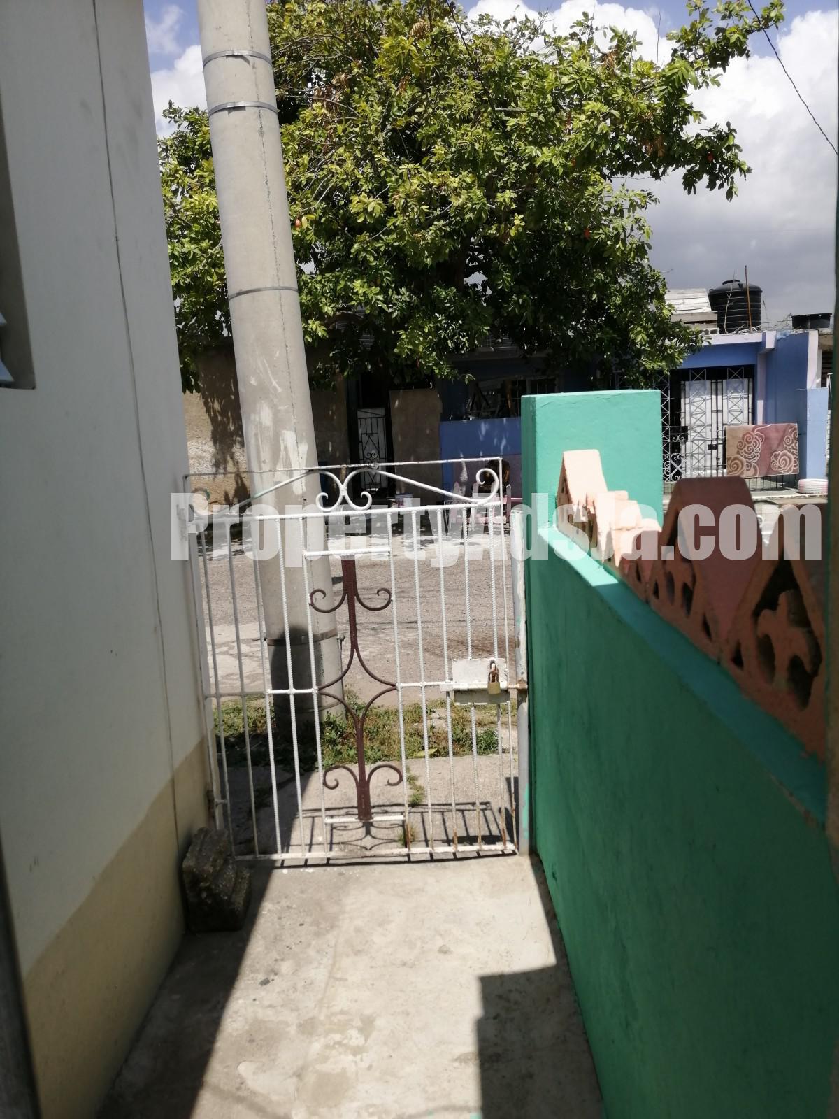 House For Sale in Waterford, St. Catherine Jamaica