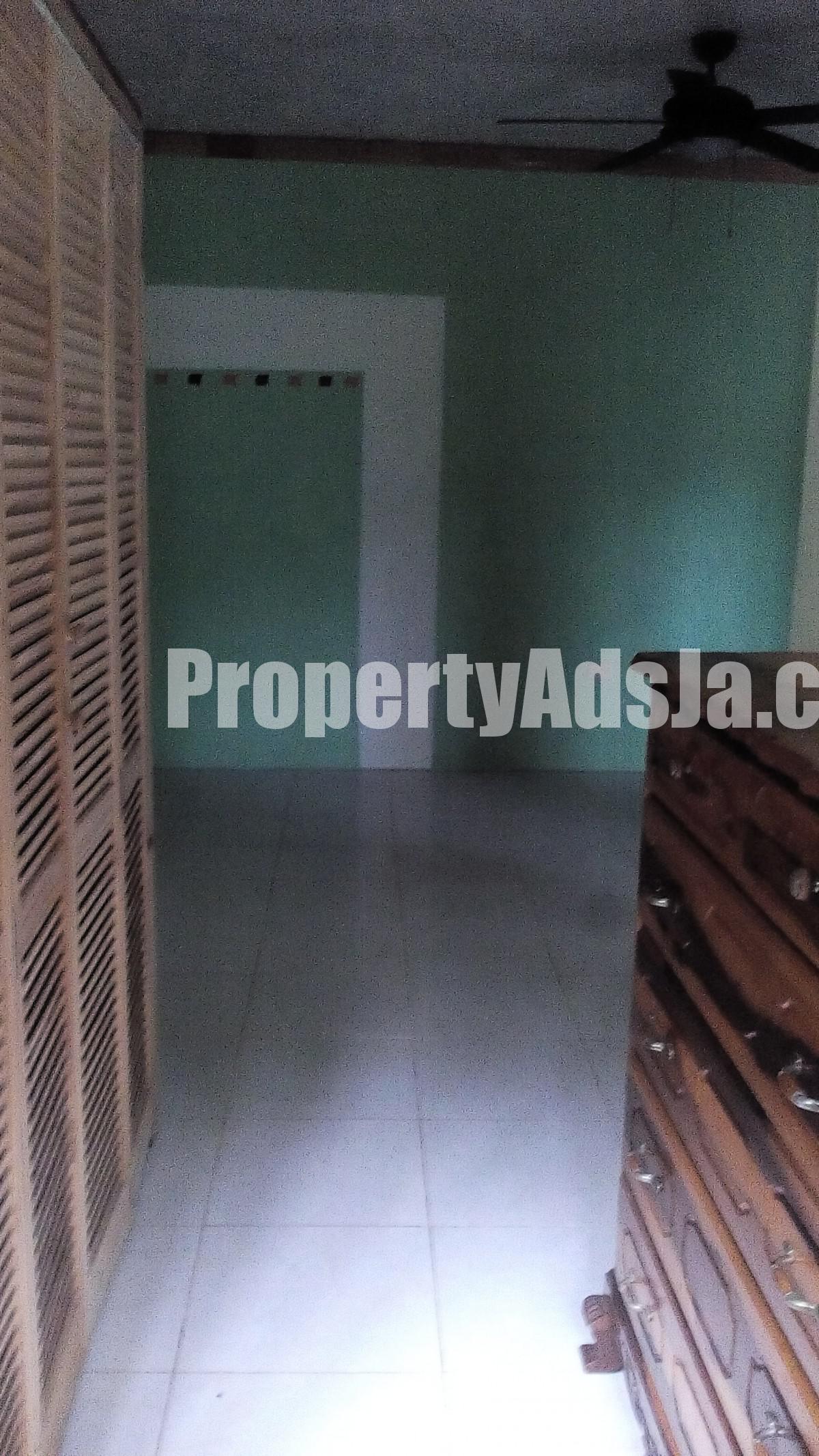 House For Rent in Irish Town Rd, Kingston / St. Andrew Jamaica