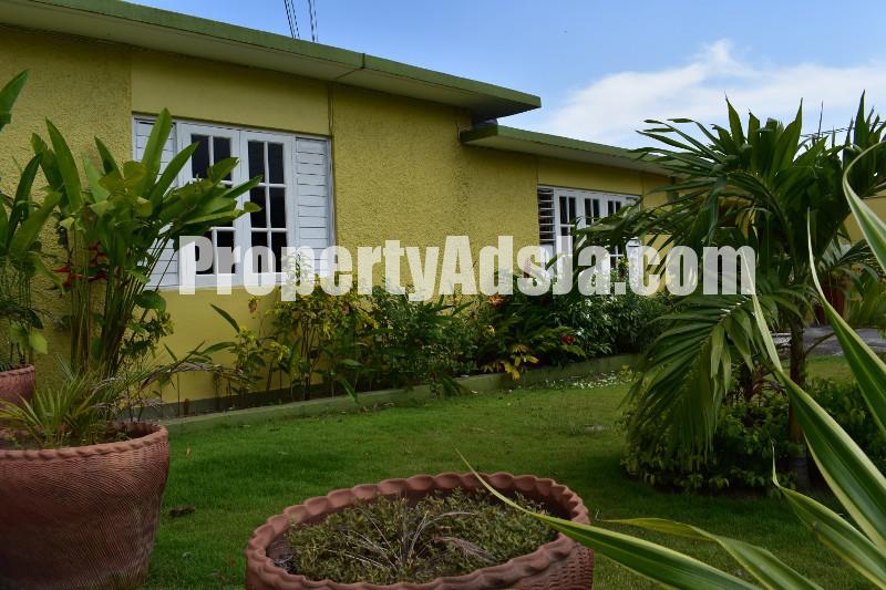 House For Sale in Meadowbrook, Kingston / St. Andrew Jamaica