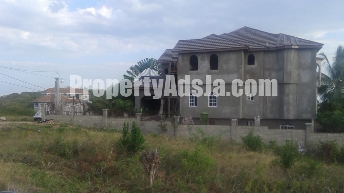 Apartment For Rent in May pen, Clarendon Jamaica