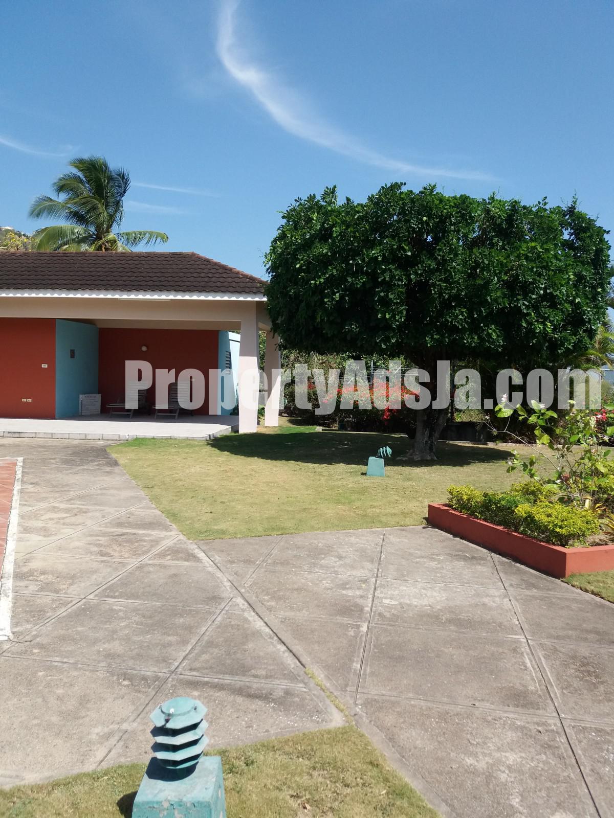 Townhouse For Rent in Cherry Gardens, Kingston / St. Andrew Jamaica