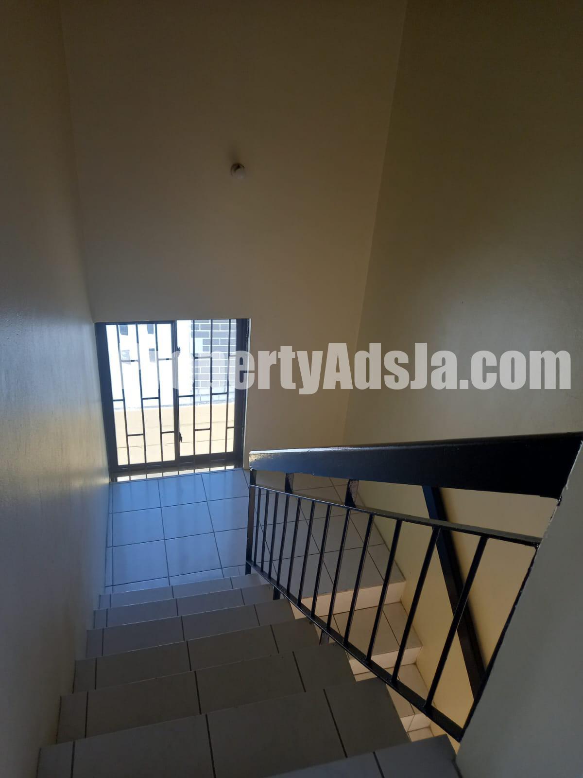 Townhouse For Rent in Queensbury, Kingston / St. Andrew Jamaica