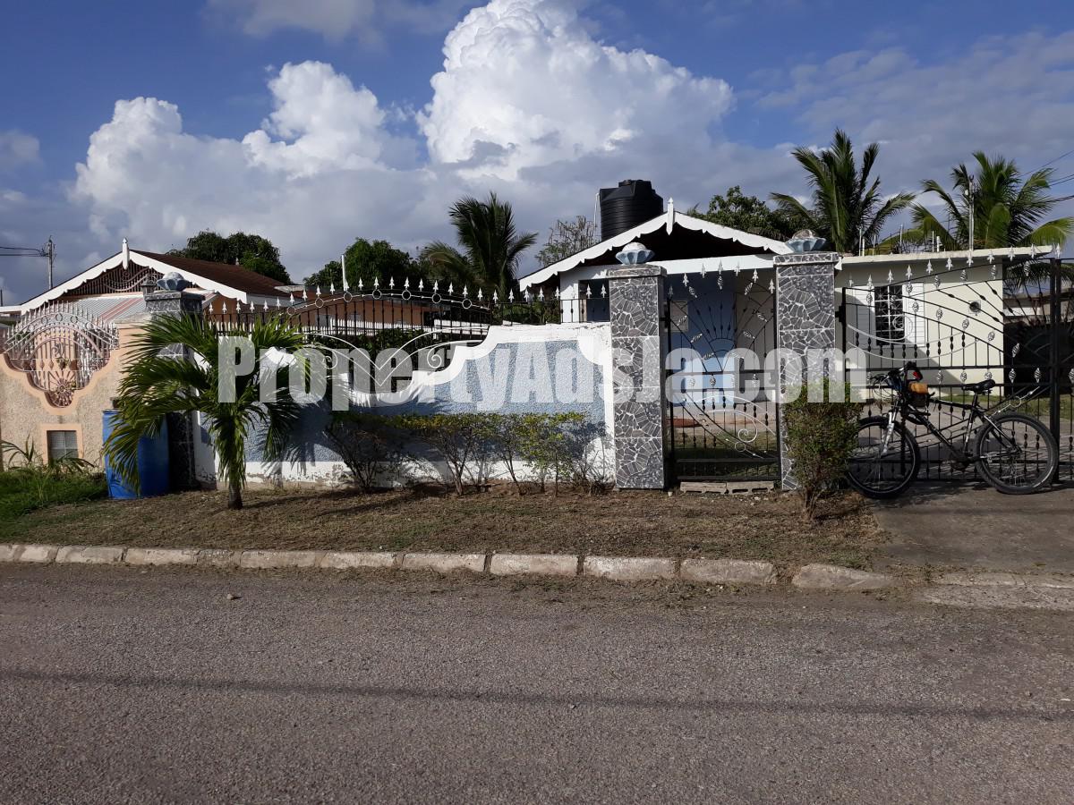 House For Rent in Innswood Village, St. Catherine Jamaica