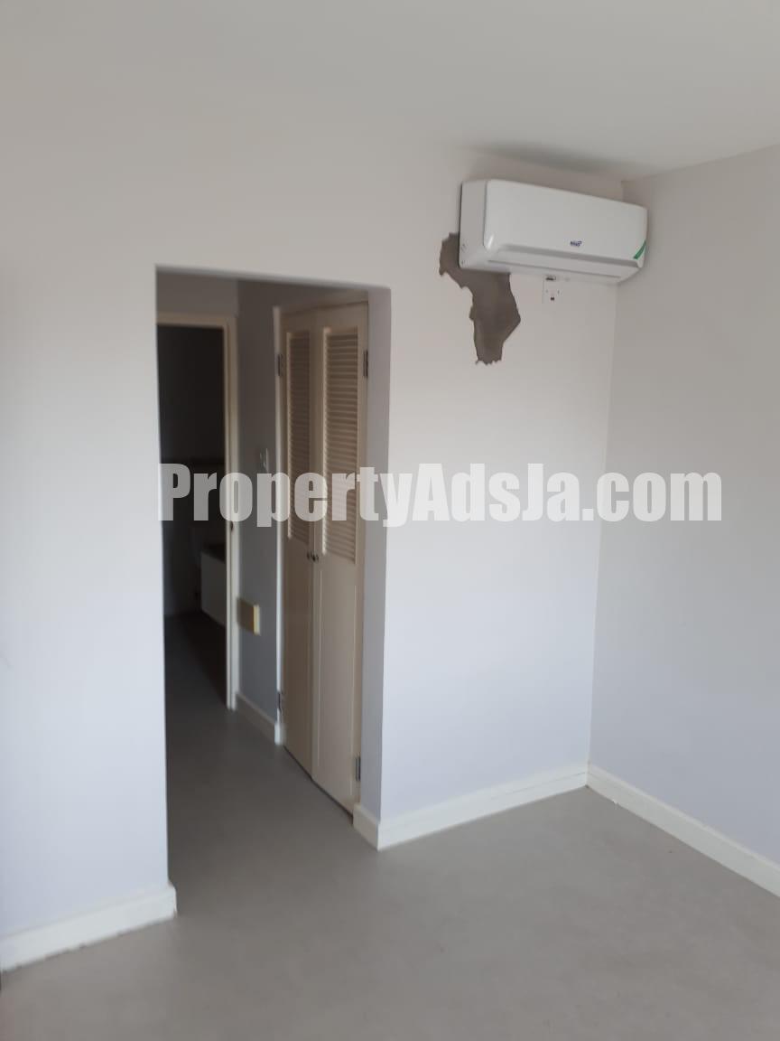 Apartment For Rent in Sullivan Avenue, Kingston / St. Andrew Jamaica