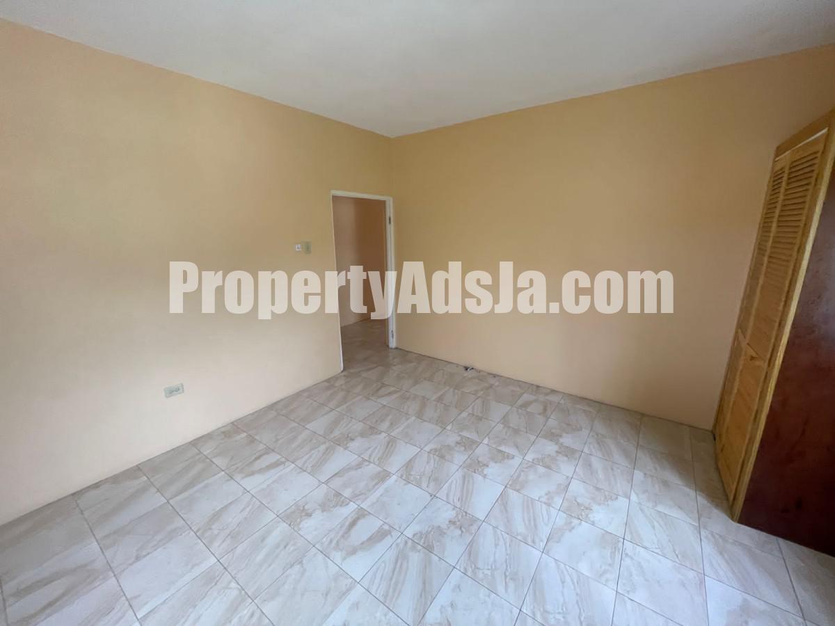 Apartment For Rent in Richmond Park, Kingston / St. Andrew Jamaica