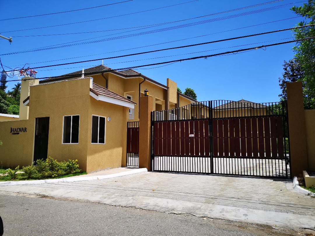 Apartment For Rent in Kingston 6, Kingston / St. Andrew Jamaica