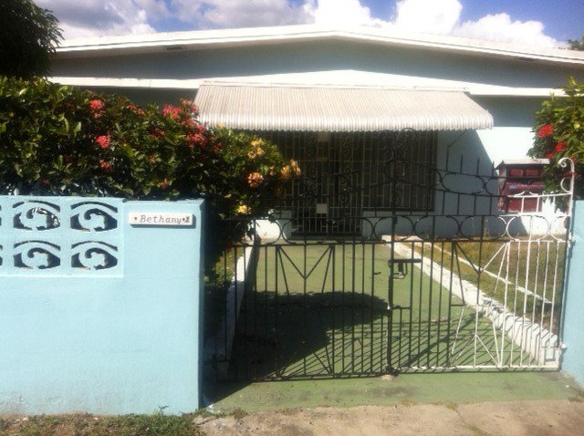 House For Sale in Washington Gardens, Kingston / St