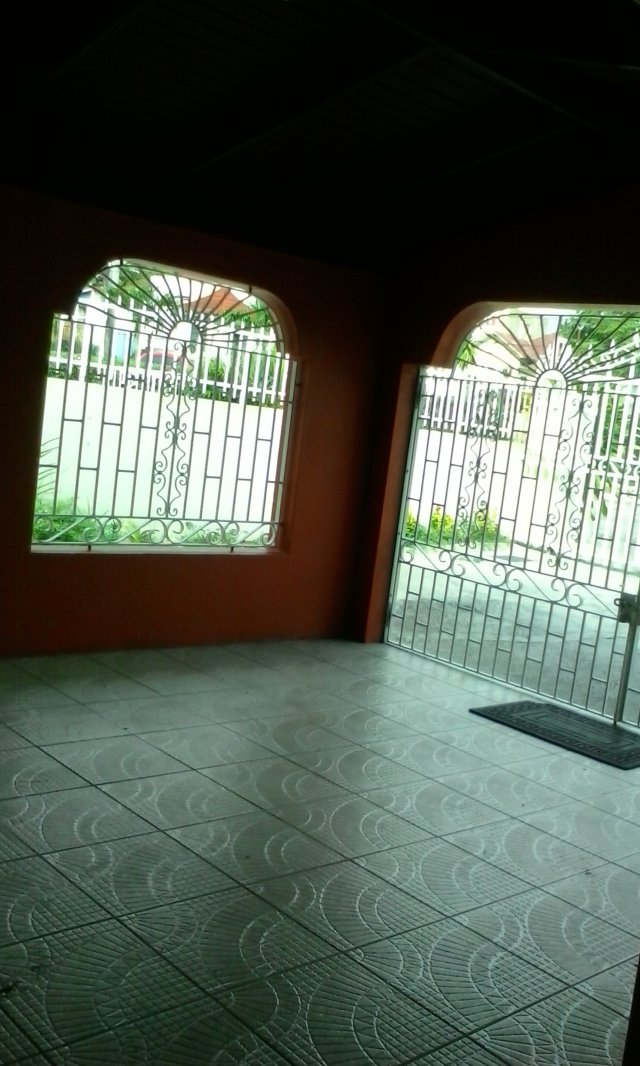 House For Sale in Constant Spring Gardens, Kingston / St. Andrew