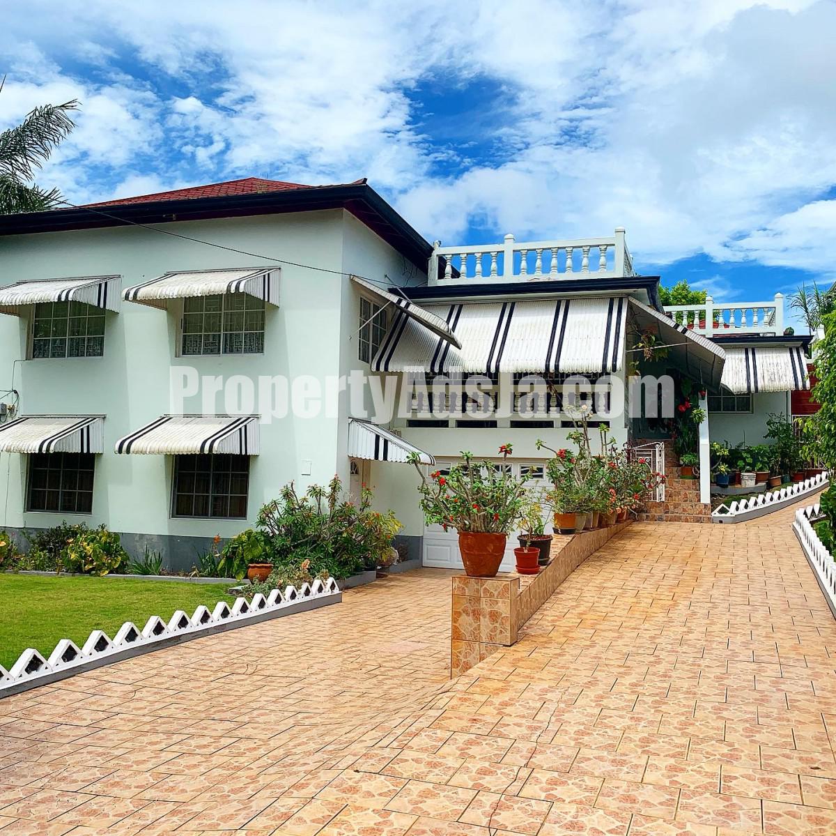 House For Sale in Mandeville, Manchester Jamaica