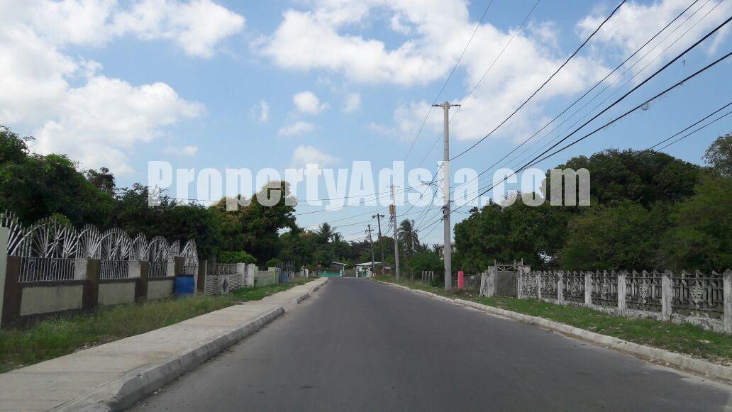 House For Sale in SYDENHAM, St. Catherine Jamaica