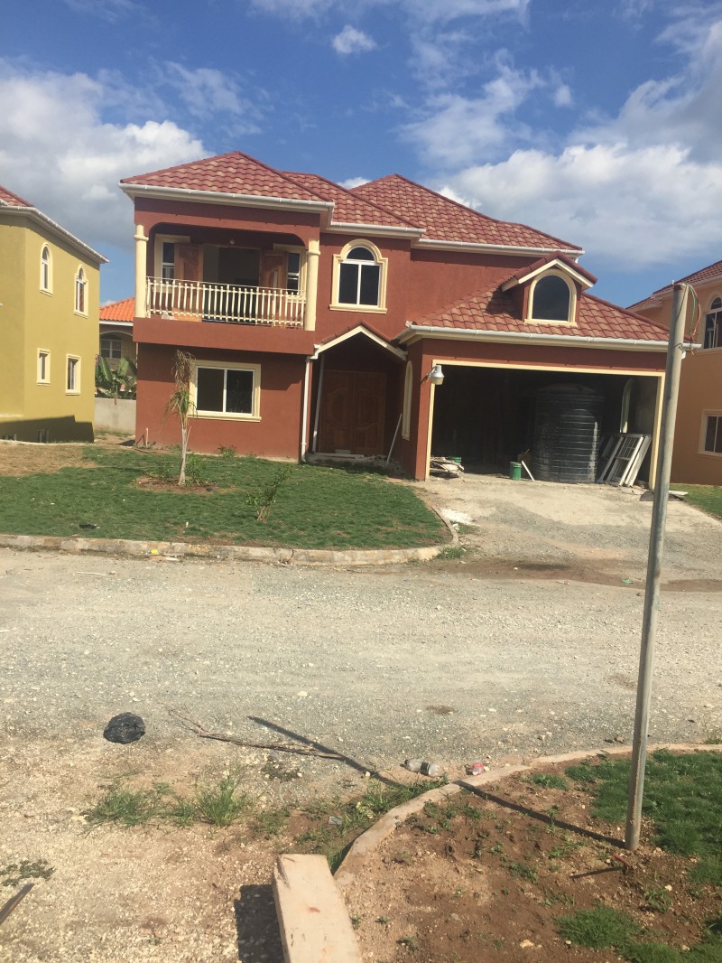 House For Sale in GOLDEN TRIANGLE, Kingston / St. Andrew Jamaica