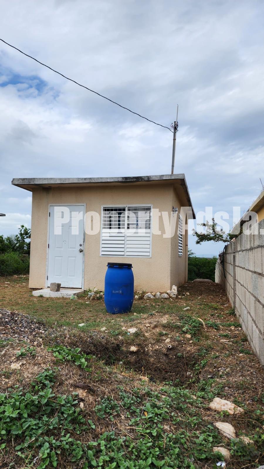 House For Sale in LONGVILLE PARK SECTOR T, Clarendon Jamaica