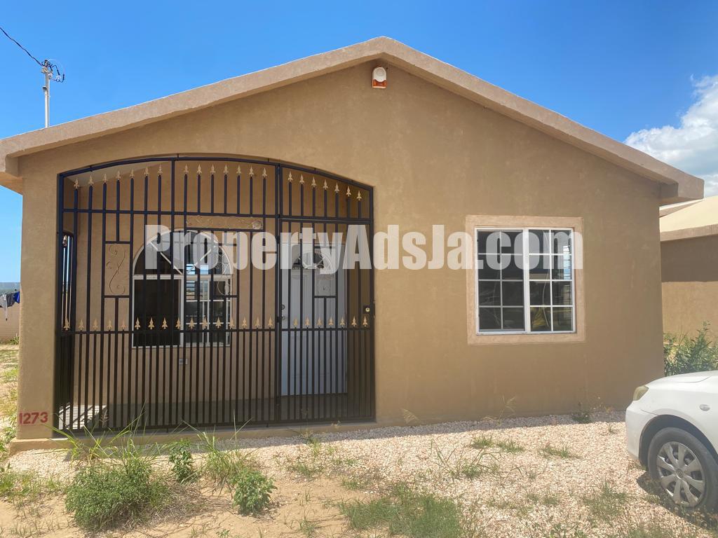 House For Rent in Phoenix Park Village, St. Catherine Jamaica