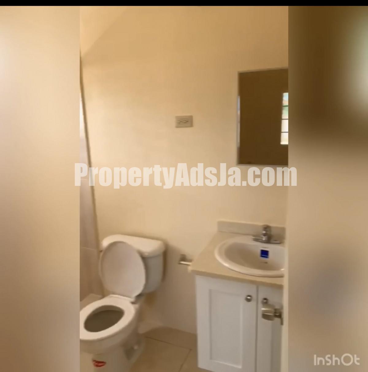 House For Rent in Phoenix Park Village Greater Portmore, St. Catherine