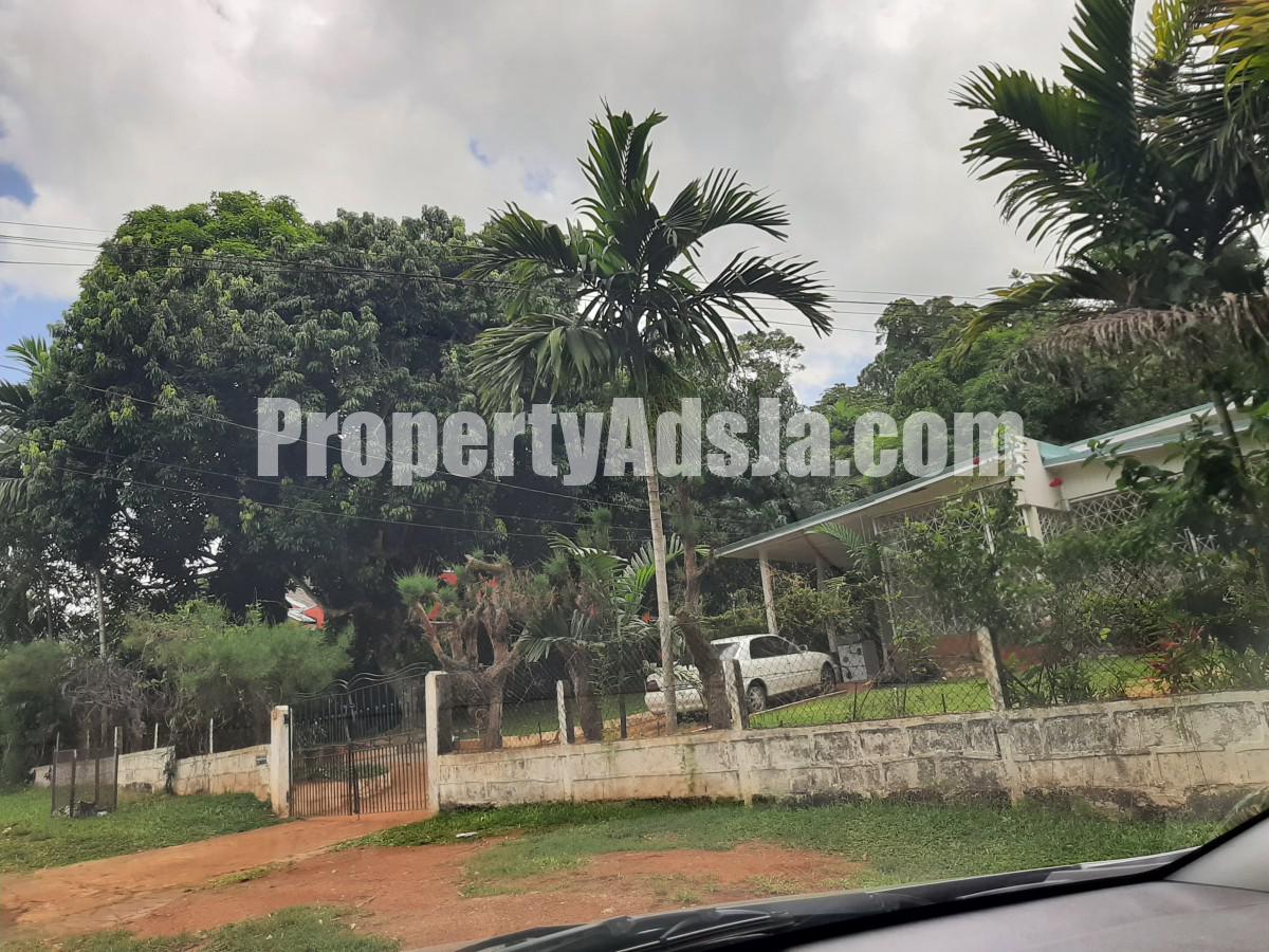 House For Sale in Stony hill, Kingston / St. Andrew Jamaica