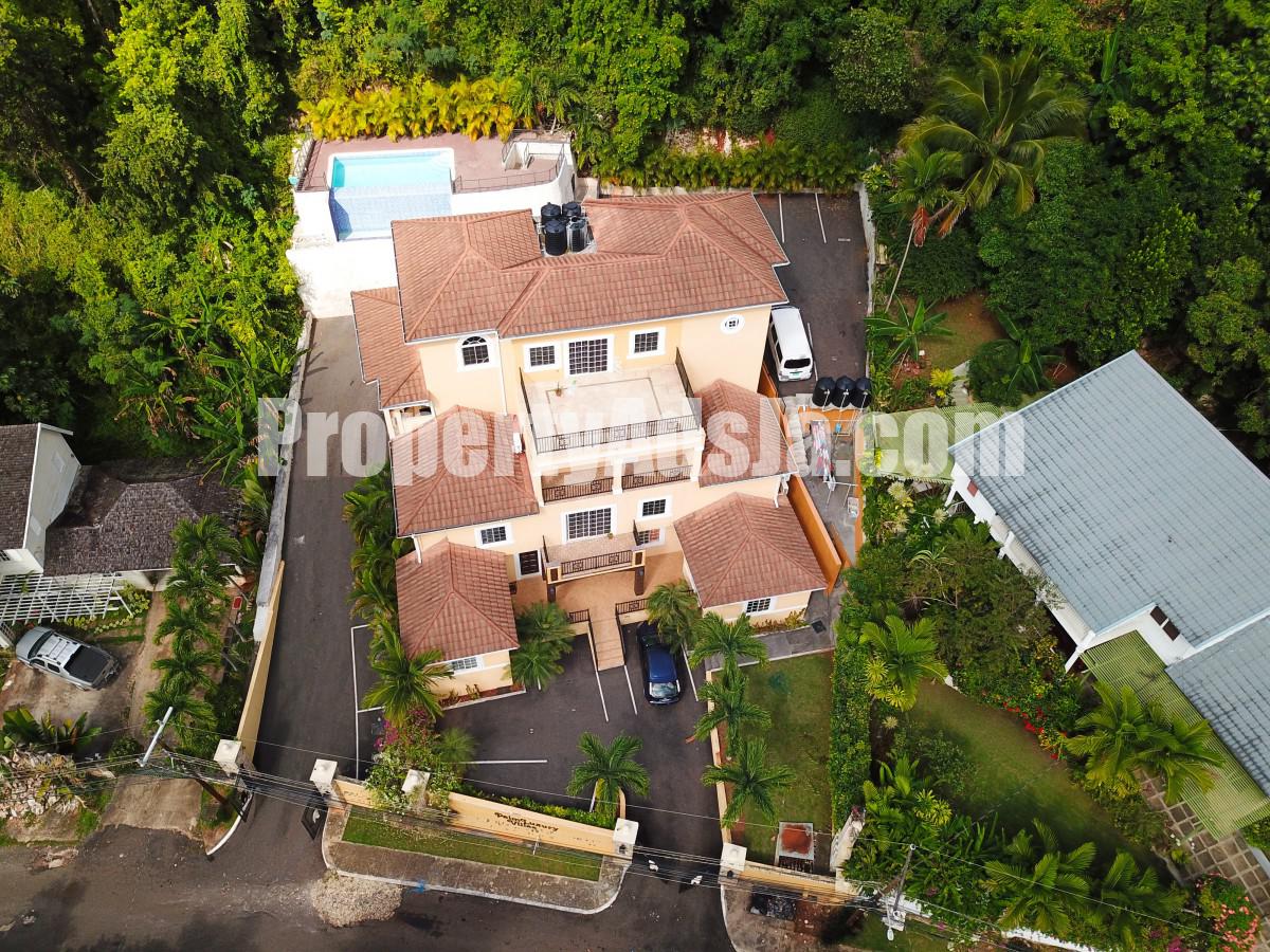 Apartment For Rent in Upper Kirkland Heights, Kingston / St. Andrew