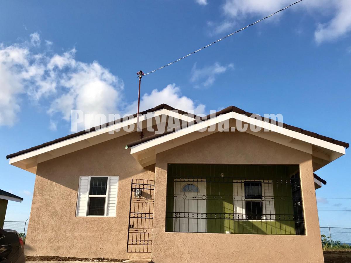 House For Rent in STONEBROOK MANOR, Trelawny Jamaica