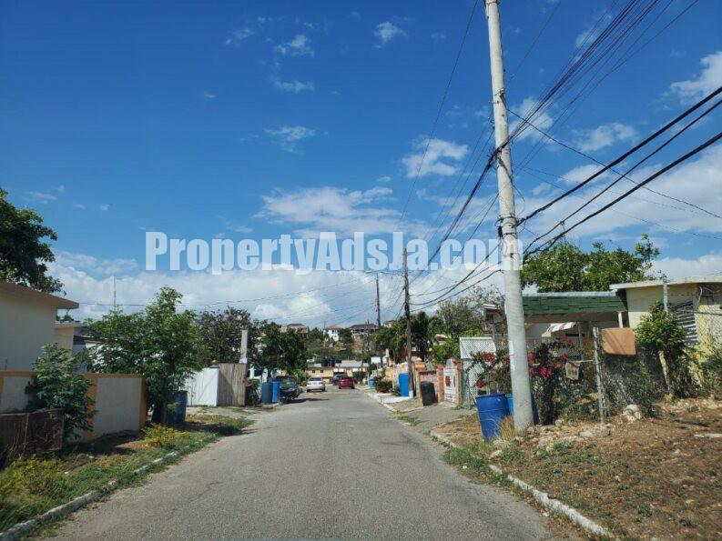 House For Sale in HELLSHIRE HEIGHTS, St. Catherine Jamaica