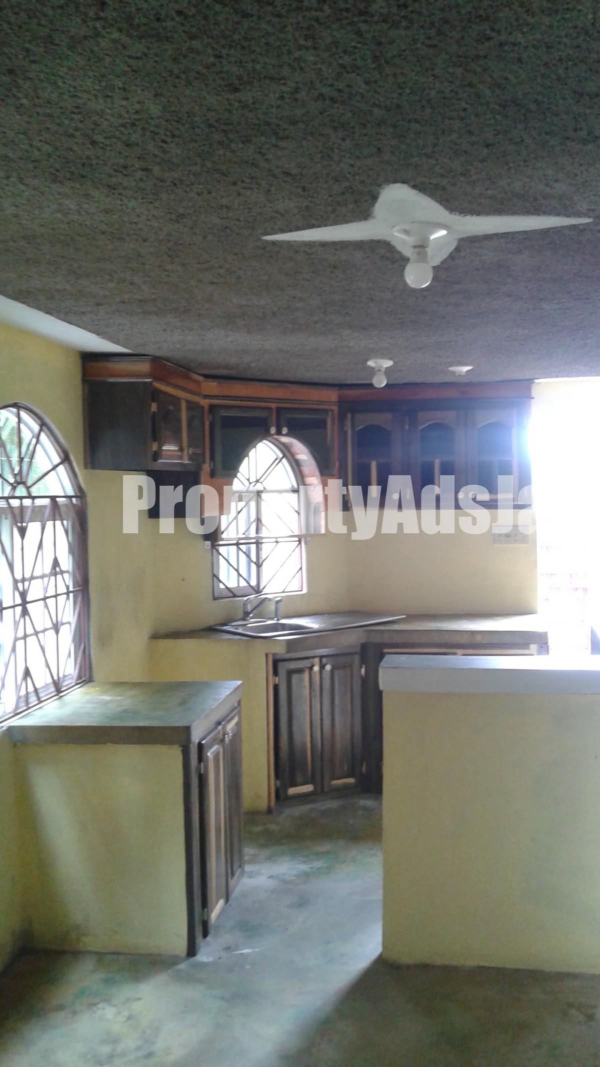 Apartment For Rent in May pen, Clarendon Jamaica