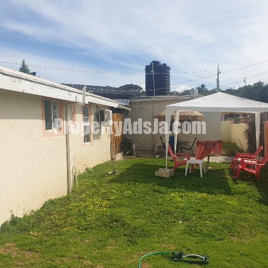 House For Sale in Coral Spring Village Duncans, Trelawny Jamaica