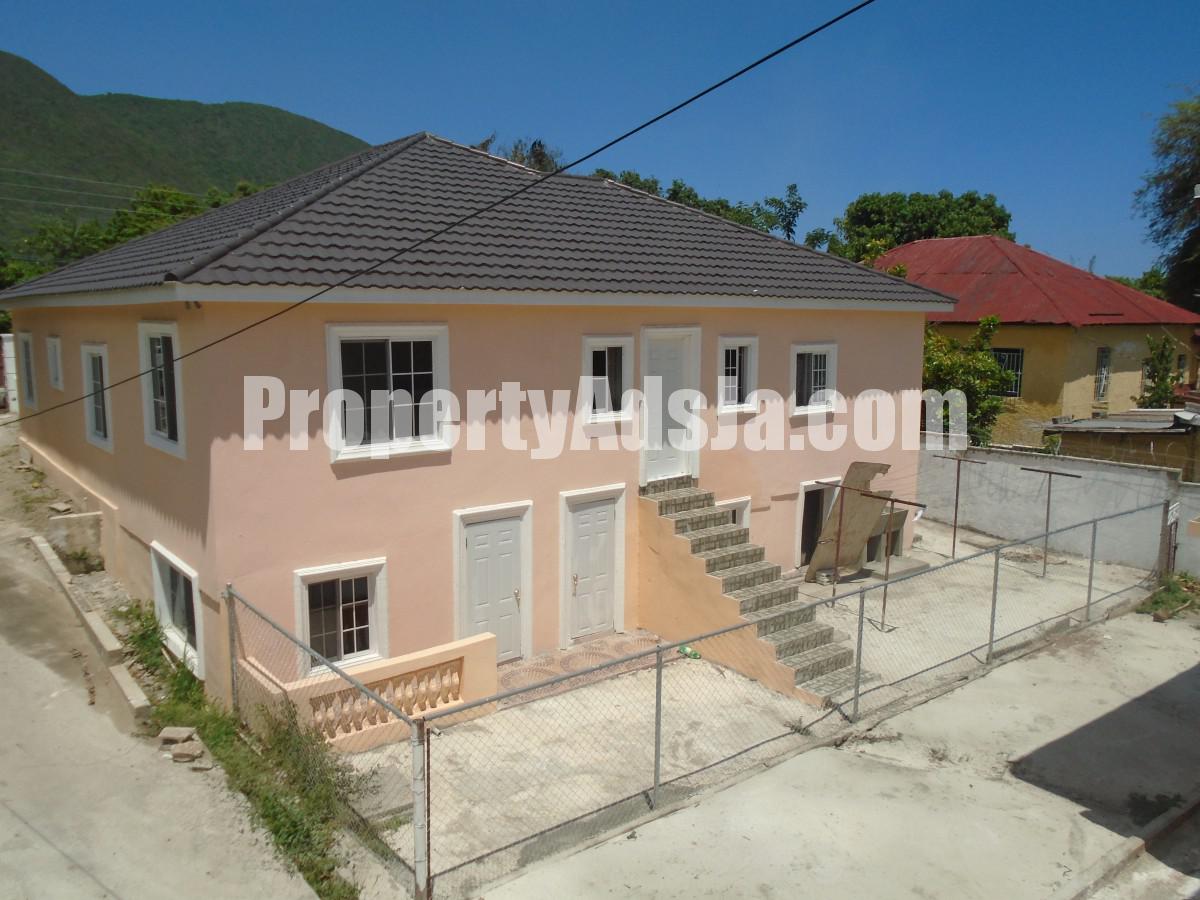 House For Sale in vineyard Town, Kingston / St. Andrew Jamaica