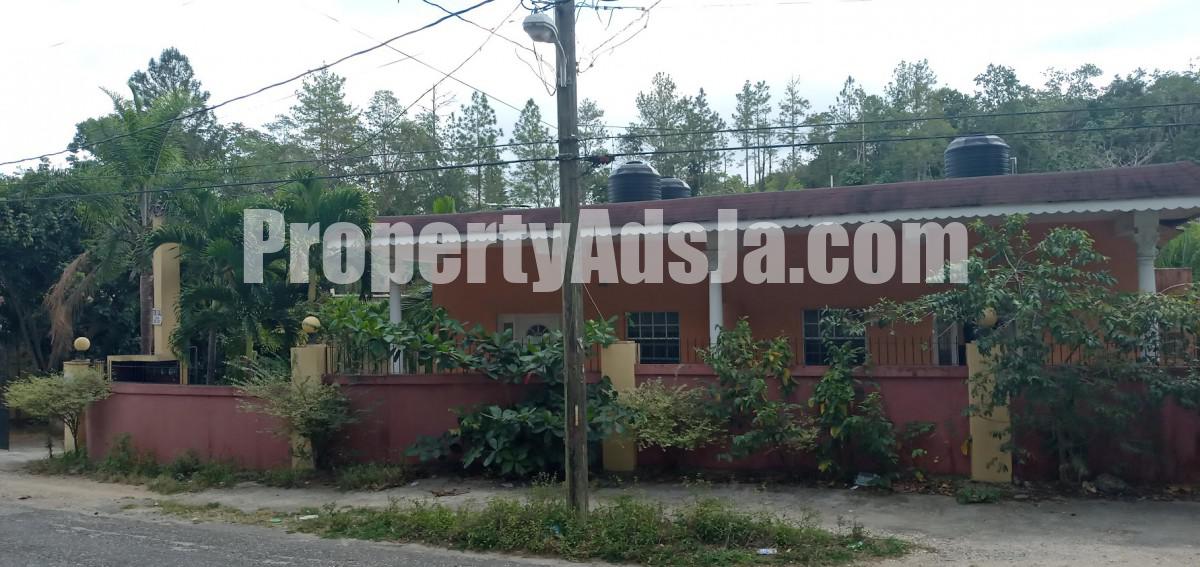 Apartment For Sale in Mile Gully, Manchester Jamaica