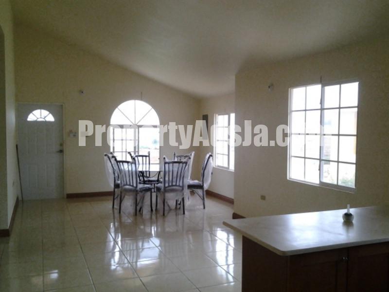 House For Sale in CORAL SPRINGS, Trelawny Jamaica