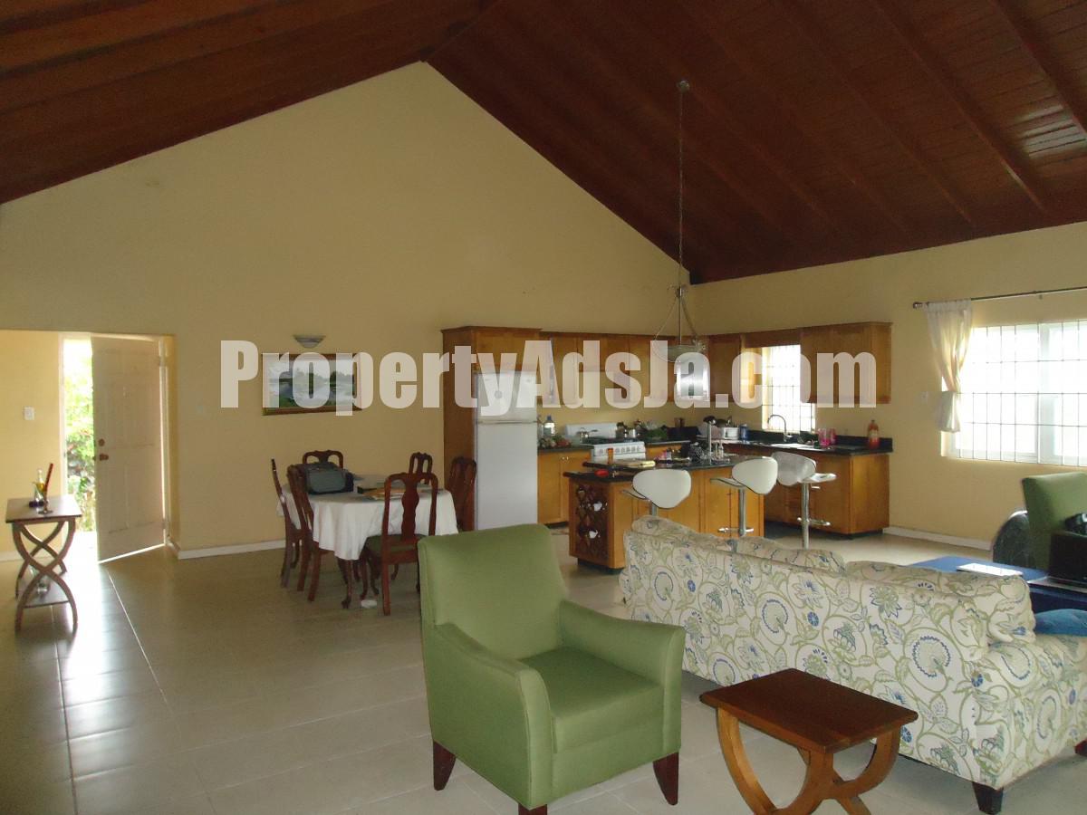 House For Sale in HIGHGATE ST MARY, St. Mary Jamaica