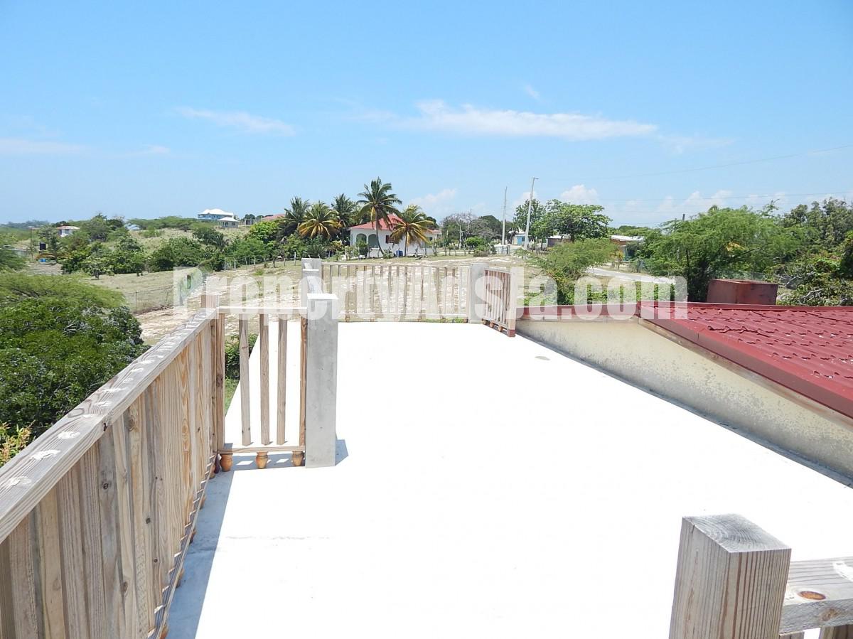 House For Sale in Treasure Beach, St. Elizabeth Jamaica