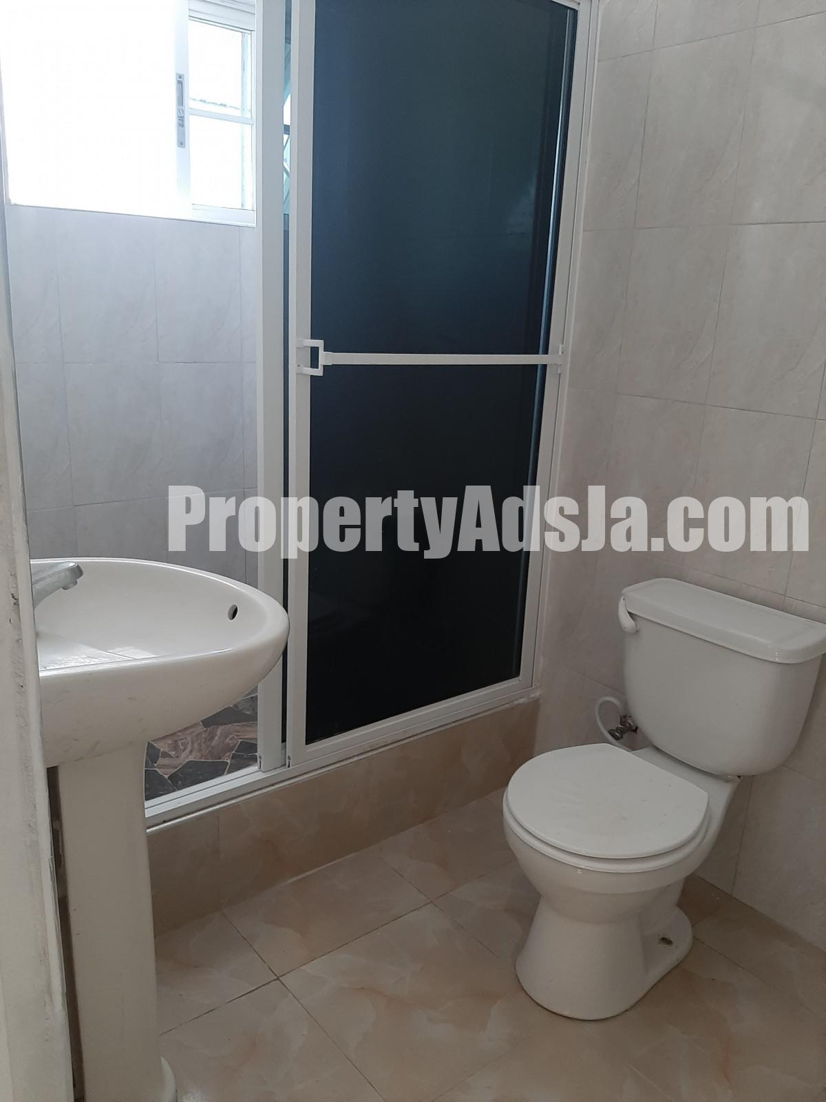 Townhouse For Rent in manley meadows, Kingston / St. Andrew Jamaica