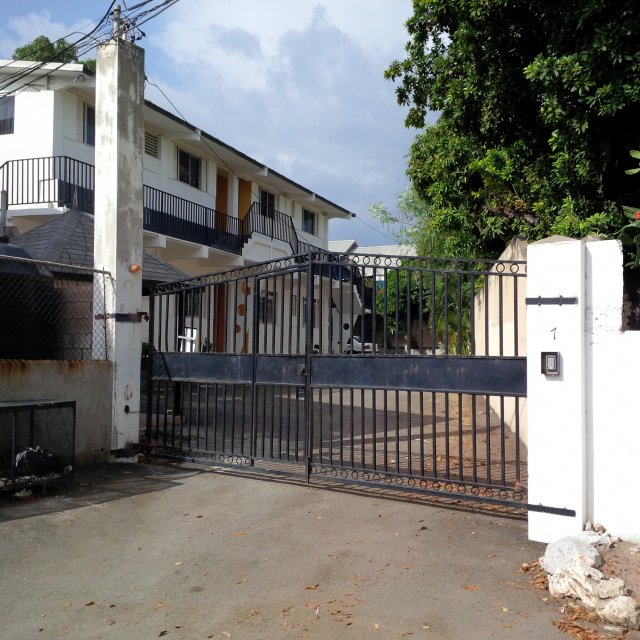 Apartment For Sale in Hagley Park, Kingston / St. Andrew Jamaica