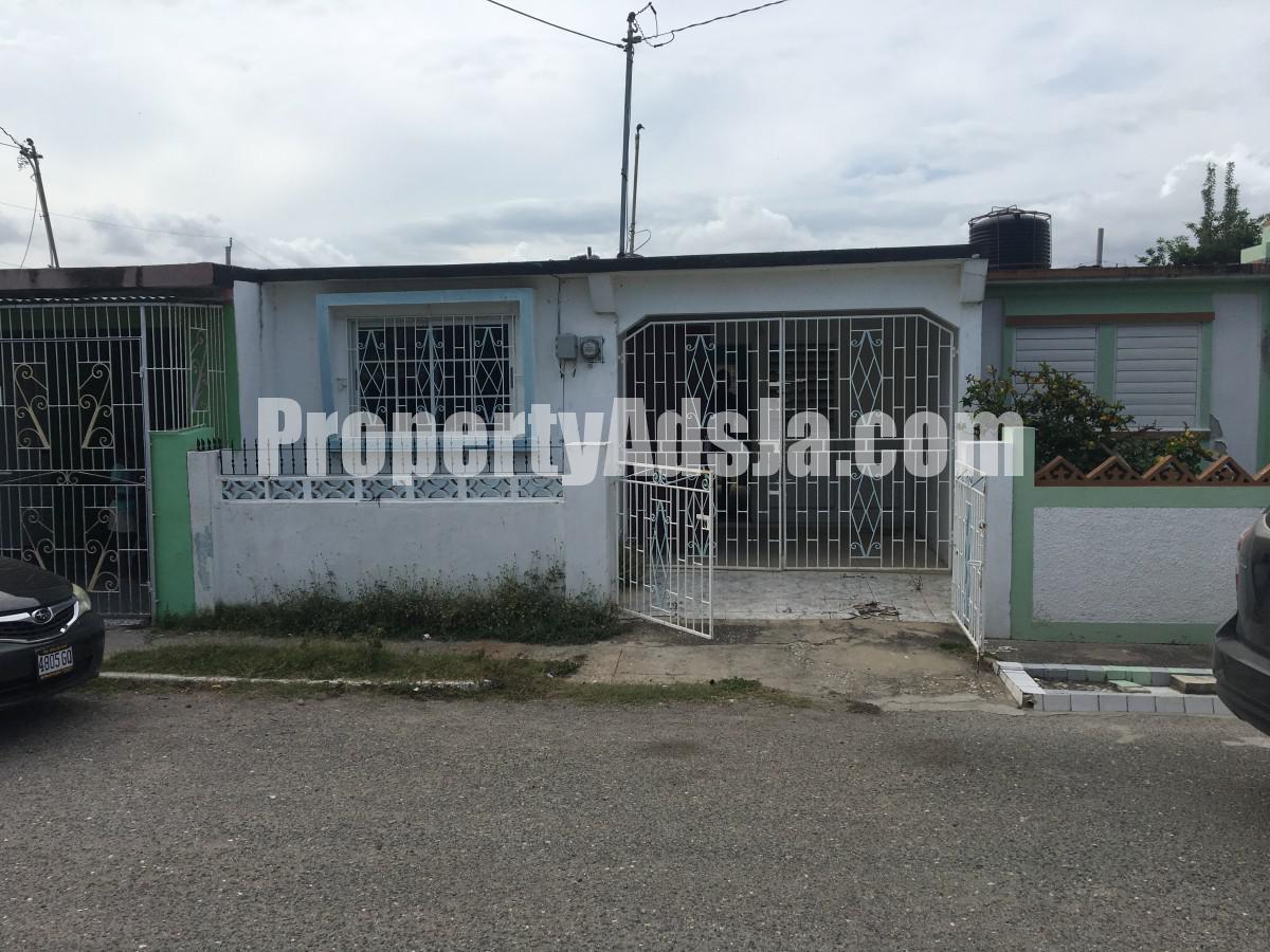 House For Sale in Waterford Portmore, St. Catherine Jamaica
