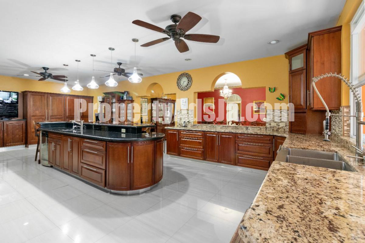 House For Sale in ACADIA, Kingston / St. Andrew Jamaica