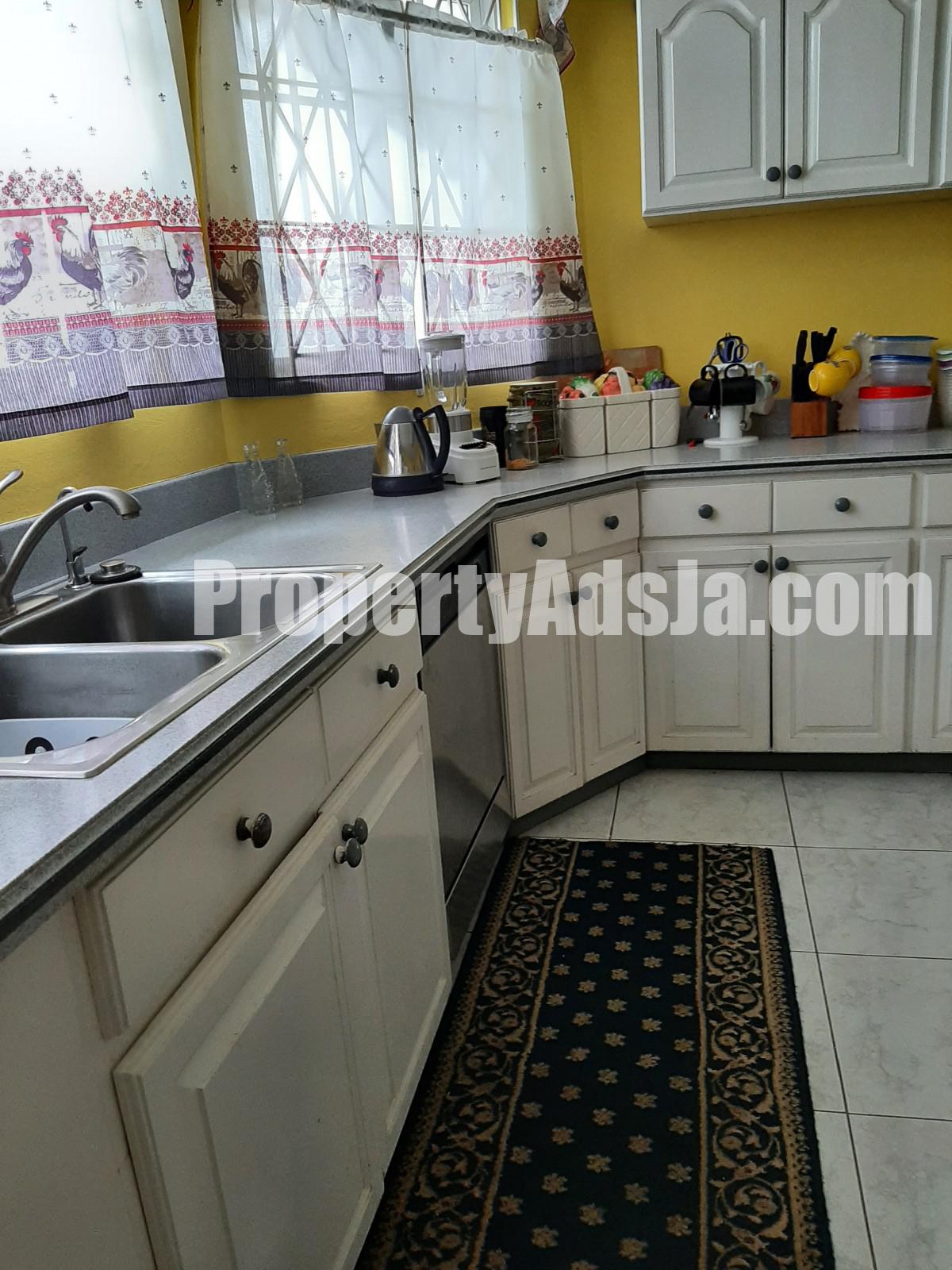 House For Sale in RedHills, Kingston / St. Andrew Jamaica