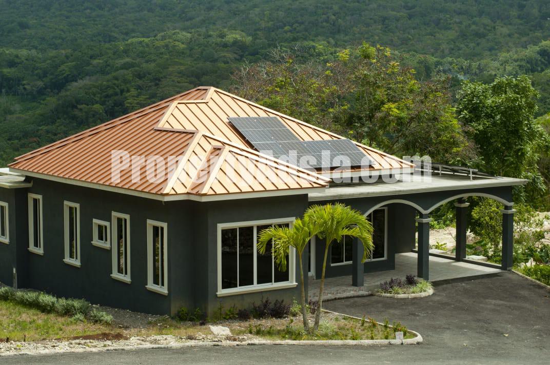 House For Sale in GAYLE, St. Mary Jamaica