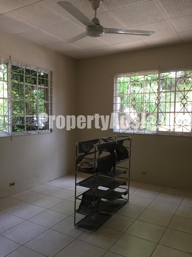 House For Rent in Molynes Gardens, Kingston / St. Andrew Jamaica