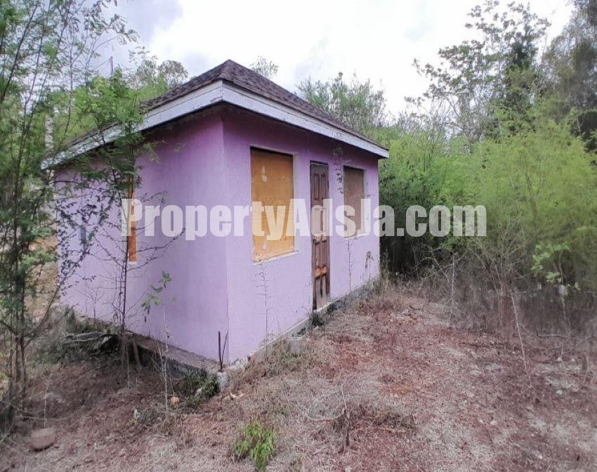 House For Sale in Birds Hill, Clarendon Jamaica