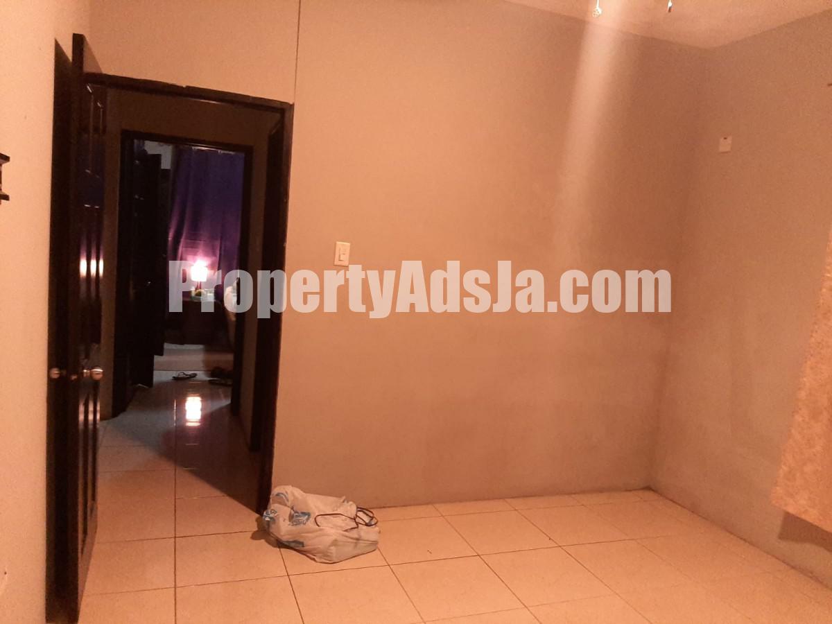 Apartment For Rent in Half Way Tree, Kingston / St. Andrew Jamaica