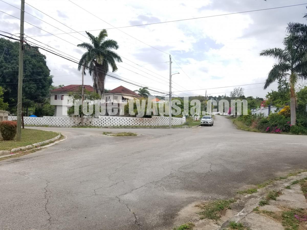 House For Sale in IRONSHORE, St. James Jamaica