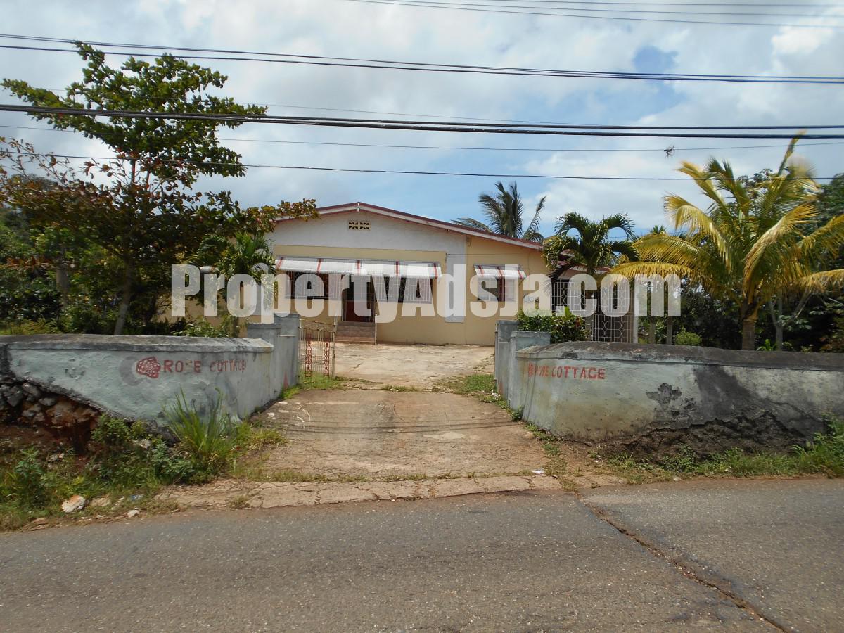 House For Sale in Knock Patrick Mandeville, Manchester Jamaica