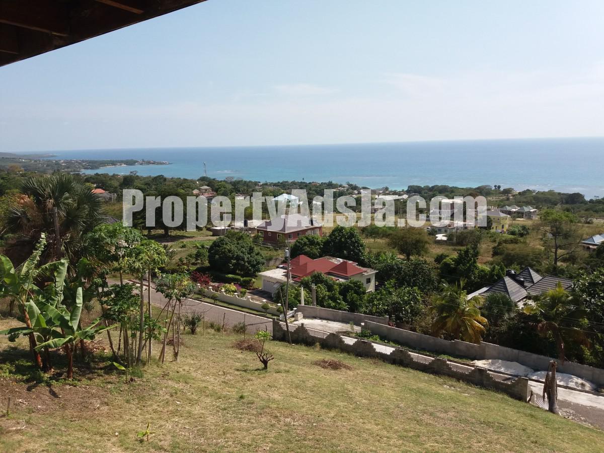 House For Sale in Whitehouse, Westmoreland Jamaica