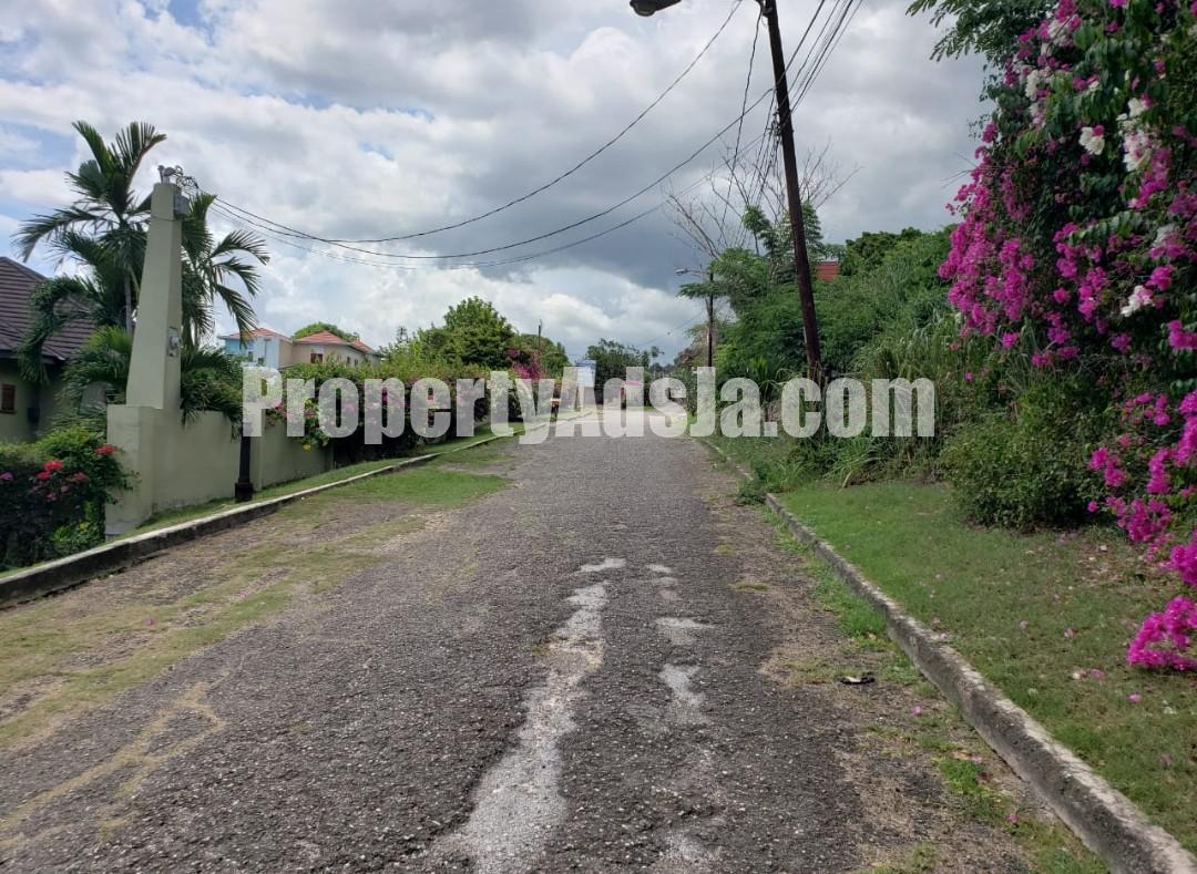 Residential lot For Sale in BARBICAN HEIGHTS, Kingston / St. Andrew