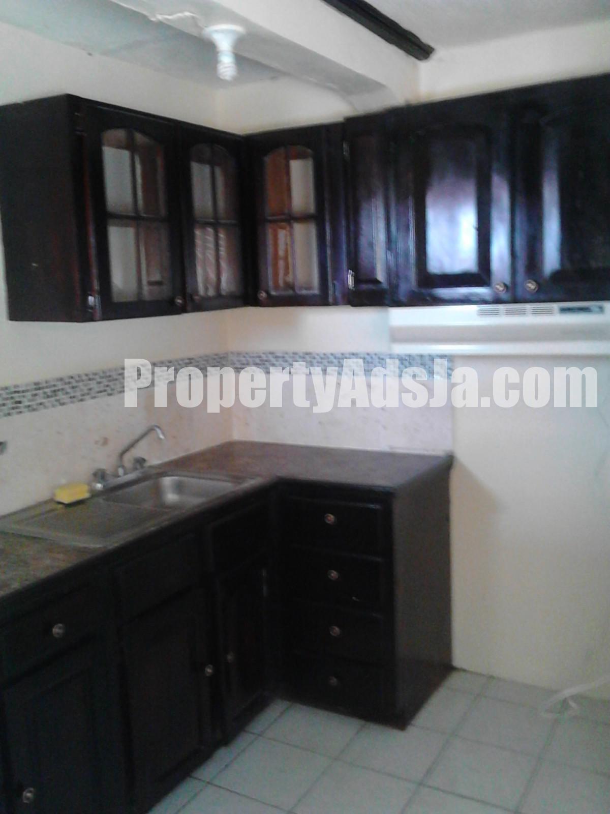Apartment For Rent in Brynmawr Ave, Kingston / St. Andrew Jamaica