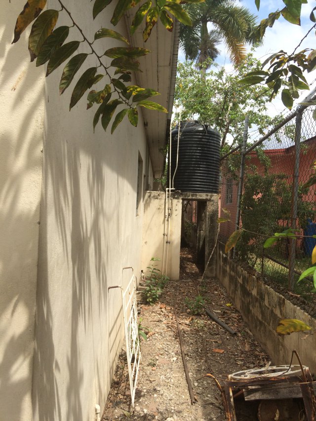 House For Sale in KINGSTON 19 HAVENDALE, Kingston / St. Andrew Jamaica