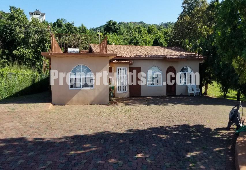 House For Sale in BELVEDERE RED HILLS, Kingston / St. Andrew Jamaica