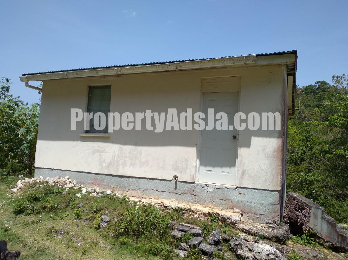 House For Sale in Retreat Browns Town, St. Ann Jamaica